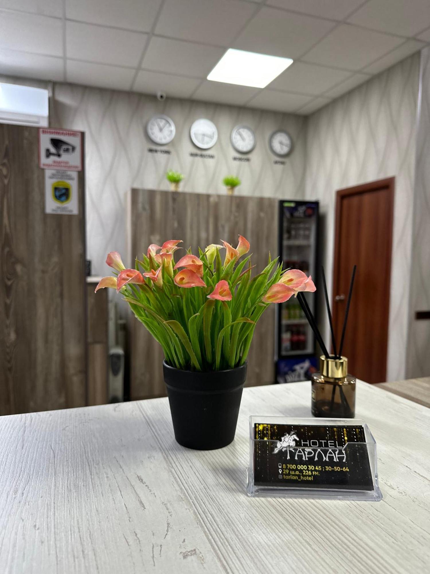 Tarlan Hotel Aktau  Ngoại thất bức ảnh