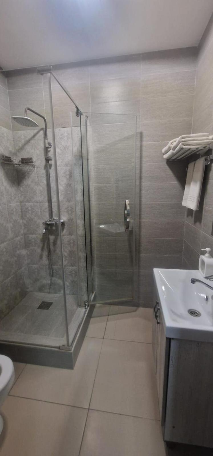 Tarlan Hotel Aktau  Ngoại thất bức ảnh