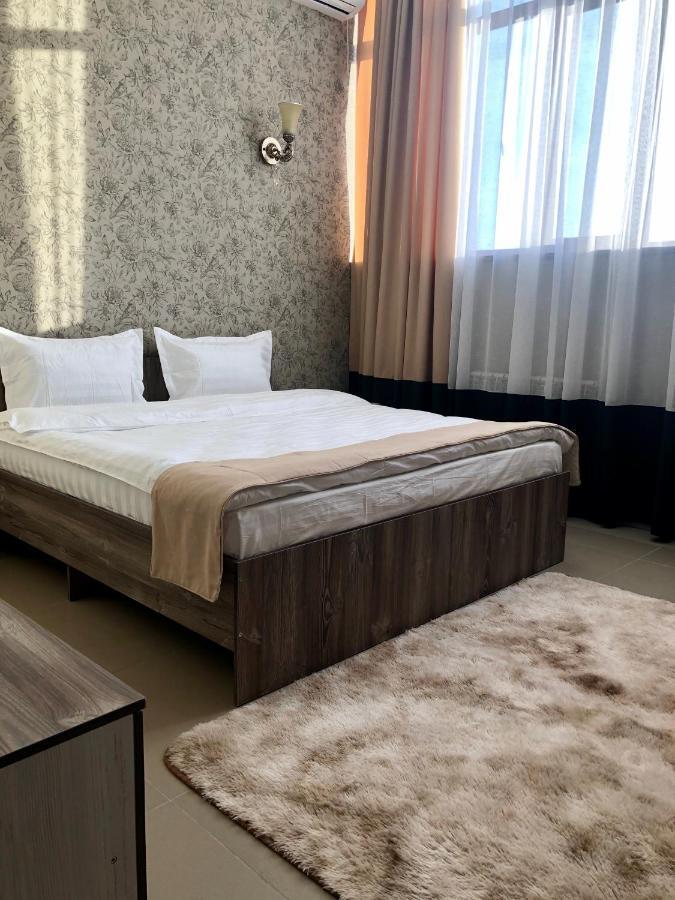 Tarlan Hotel Aktau  Ngoại thất bức ảnh